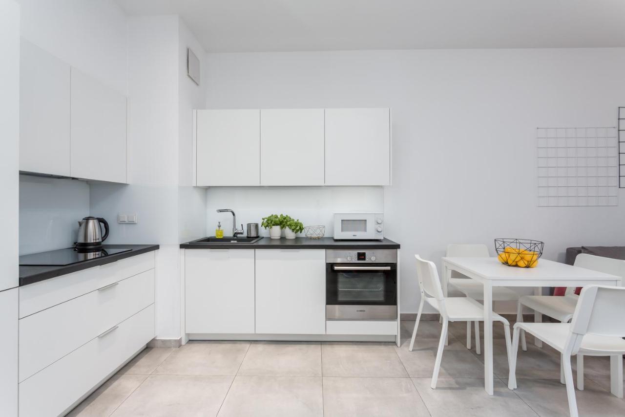 Chill Apartments Kolejowa Warsaw Exterior photo